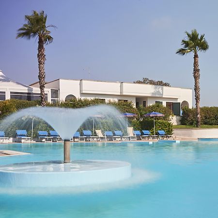 Alba Azzurra - Cdshotels Torre dell'Orso Luaran gambar