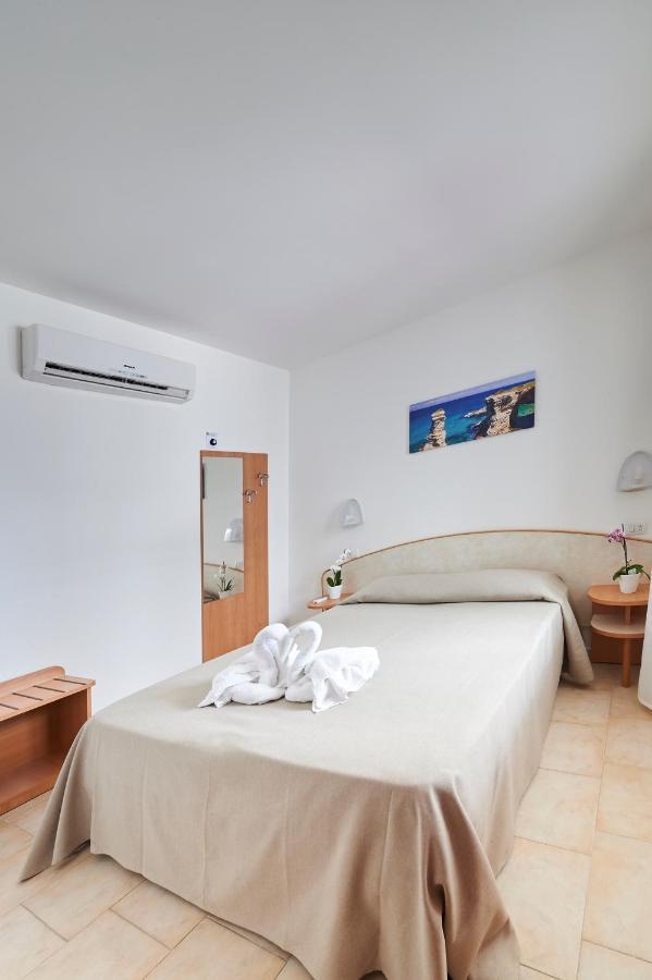 Alba Azzurra - Cdshotels Torre dell'Orso Luaran gambar