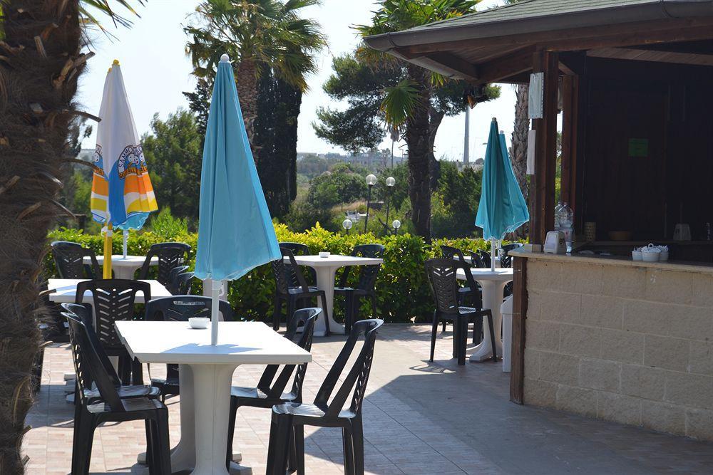 Alba Azzurra - Cdshotels Torre dell'Orso Luaran gambar