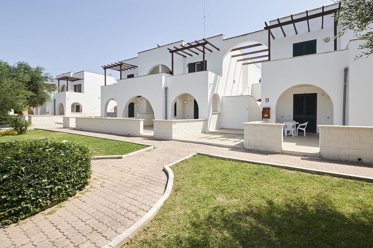 Alba Azzurra - Cdshotels Torre dell'Orso Luaran gambar